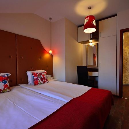 City Art Boutique Apartments Русе Екстериор снимка