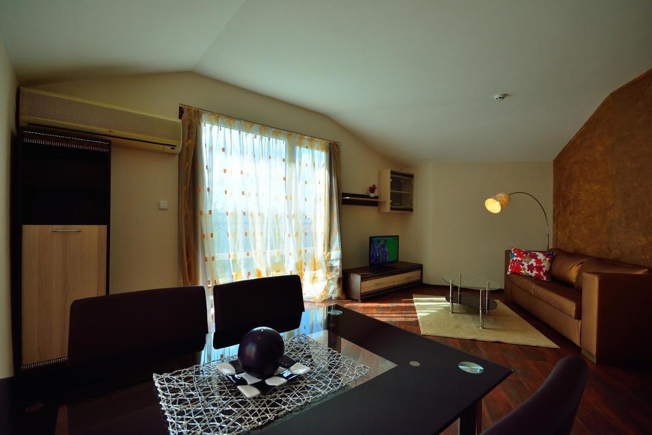 City Art Boutique Apartments Русе Екстериор снимка